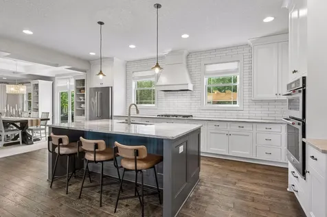 5140 Chowen Avenue S Minneapolis MN 55410