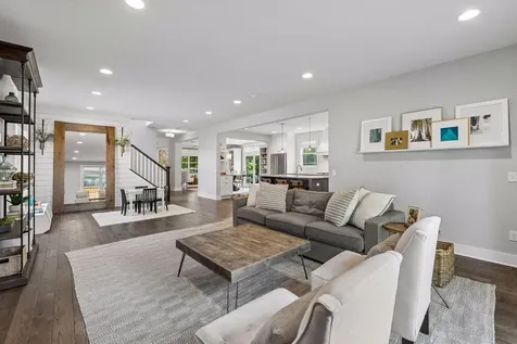 5140 Chowen Avenue S Minneapolis MN 55410