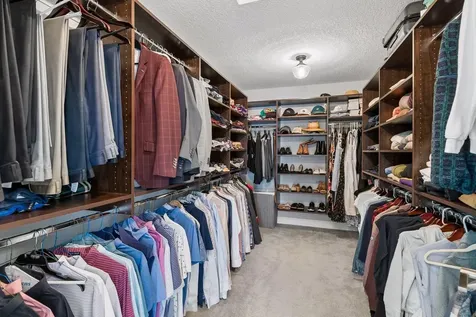 5140 Chowen Avenue S Minneapolis MN 55410