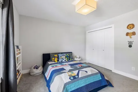 5140 Chowen Avenue S Minneapolis MN 55410