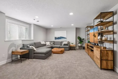 5140 Chowen Avenue S Minneapolis MN 55410