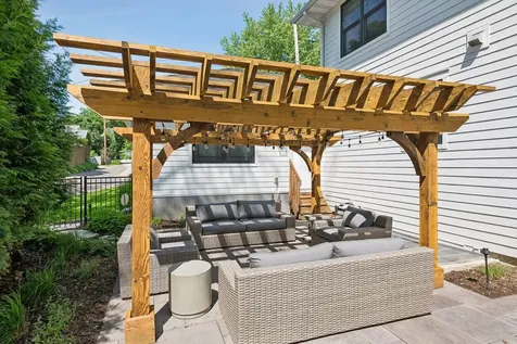 5140 Chowen Avenue S Minneapolis MN 55410