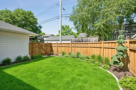 5140 Chowen Avenue S Minneapolis MN 55410
