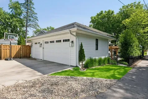 5140 Chowen Avenue S Minneapolis MN 55410