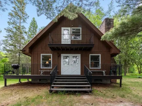 4437 Herg Trail NW Hackensack MN 56452