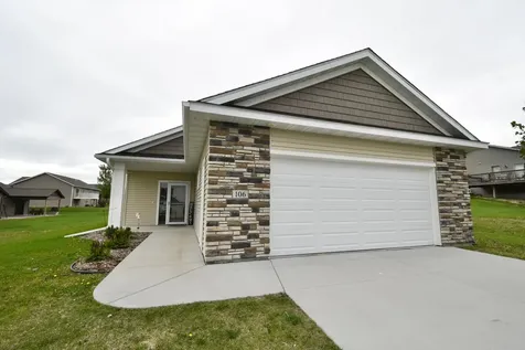 106 11th Street N Goodhue MN 55027