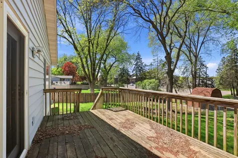 11724 67th Place N Maple Grove MN 55369
