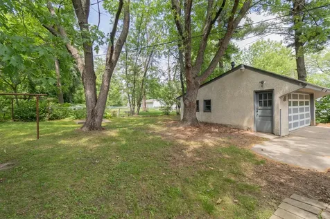 1751 Larpenteur Avenue E Maplewood MN 55109