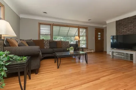 1751 Larpenteur Avenue E Maplewood MN 55109