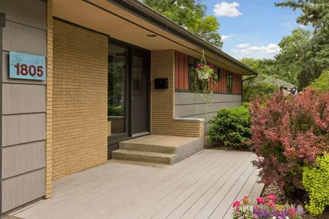 1805 Hampshire Lane N Golden Valley MN 55427