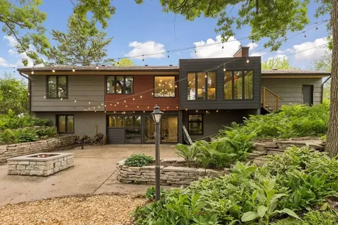 1805 Hampshire Lane N Golden Valley MN 55427