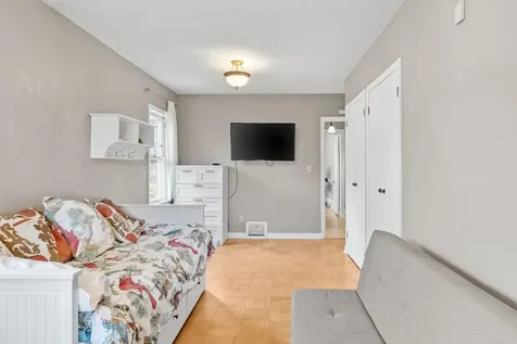 441 Saratoga Street S Saint Paul MN 55105