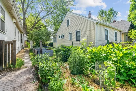 441 Saratoga Street S Saint Paul MN 55105