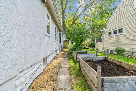441 Saratoga Street S Saint Paul MN 55105
