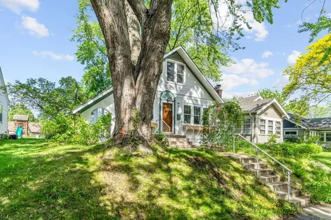 441 Saratoga Street S Saint Paul MN 55105
