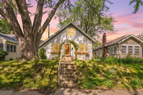 441 Saratoga Street S Saint Paul MN 55105