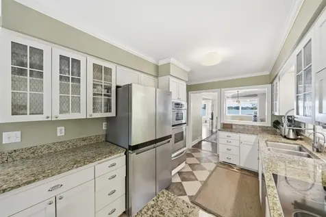 5150 Meadville Street Excelsior MN 55331