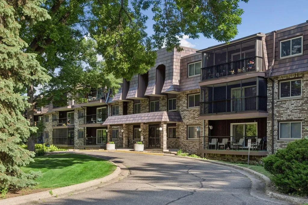 260 Westview Drive West Saint Paul MN 55118