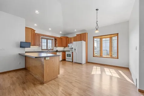 766 36th Street S Moorhead MN 56560