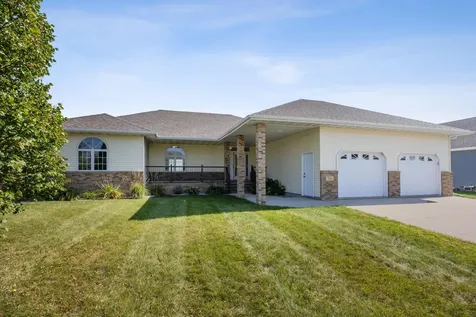 766 36th Street S Moorhead MN 56560