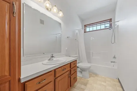 766 36th Street S Moorhead MN 56560