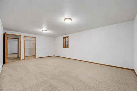 766 36th Street S Moorhead MN 56560