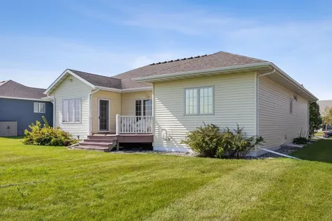 766 36th Street S Moorhead MN 56560
