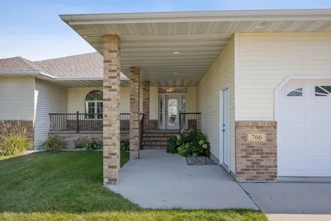 766 36th Street S Moorhead MN 56560