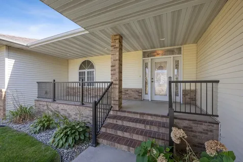 766 36th Street S Moorhead MN 56560