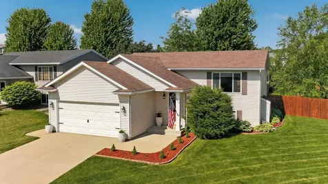 5413 Kingston Place NW Rochester MN 55901