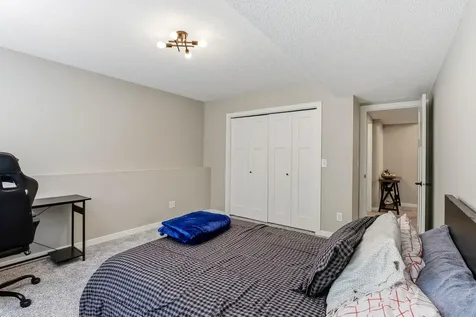 140 Dahlia Street Mahtomedi MN 55115