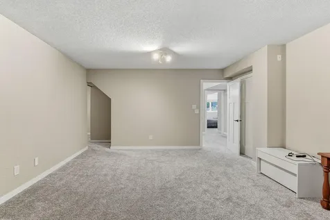 140 Dahlia Street Mahtomedi MN 55115
