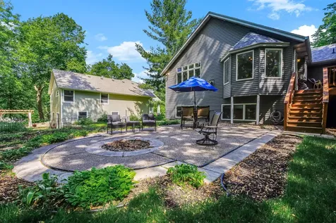 140 Dahlia Street Mahtomedi MN 55115
