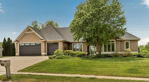 1900 Scenic Point Lane SW Rochester MN 55902