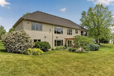 1900 Scenic Point Lane SW Rochester MN 55902