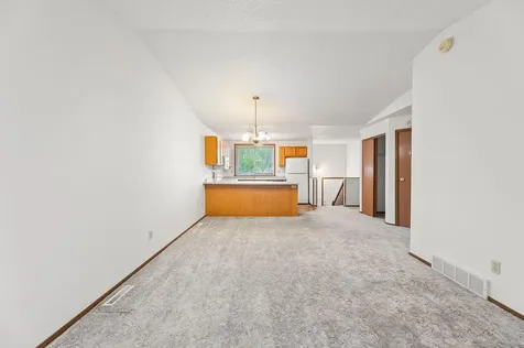 4765 10th Avenue S Fargo ND 58103