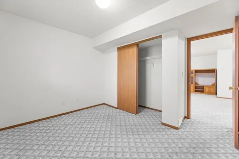 4765 10th Avenue S Fargo ND 58103