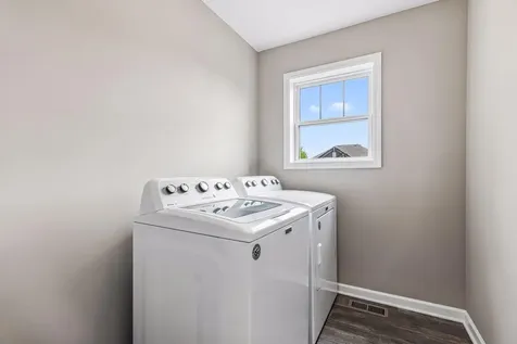 284 Primrose Path N Bayport MN 55003