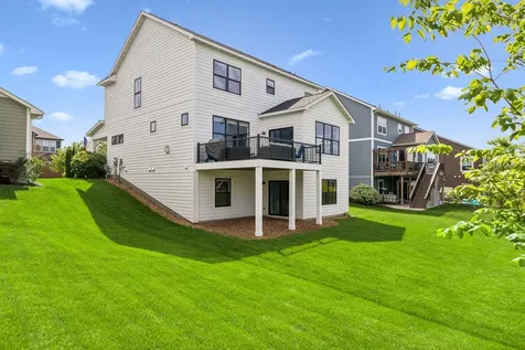 284 Primrose Path N Bayport MN 55003
