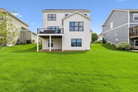 284 Primrose Path N Bayport MN 55003