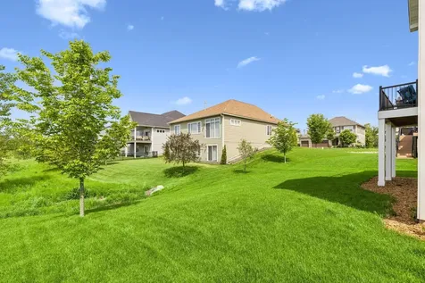 284 Primrose Path N Bayport MN 55003