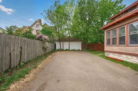 1811 E 28th Street Minneapolis MN 55407