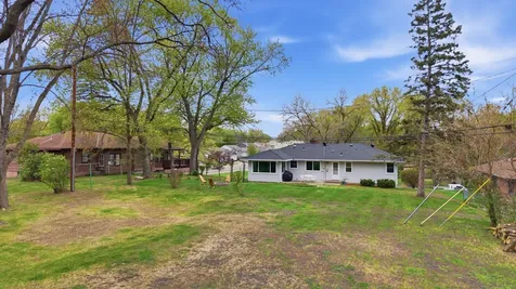 6316 40th Avenue N Crystal MN 55427