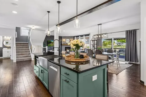 9091 River Rock Drive N Chanhassen MN 55317