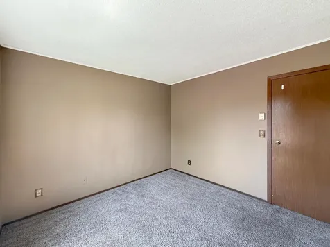 1731 27th Avenue S Fargo ND 58103