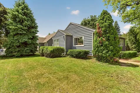 1006 10th Street NE Rochester MN 55906