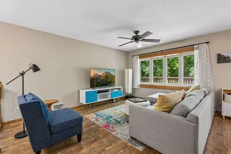 13927 Herald Court Apple Valley MN 55124