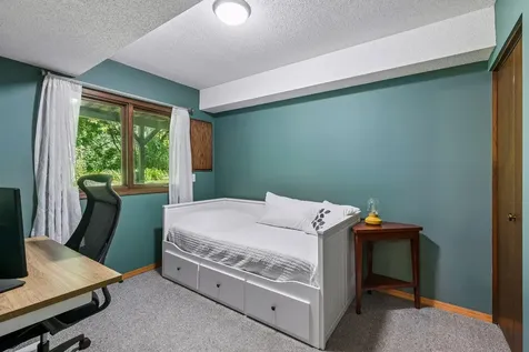 13927 Herald Court Apple Valley MN 55124