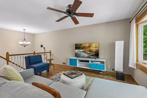 13927 Herald Court Apple Valley MN 55124
