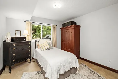17700 Arrowhead Trail Minnetonka MN 55345